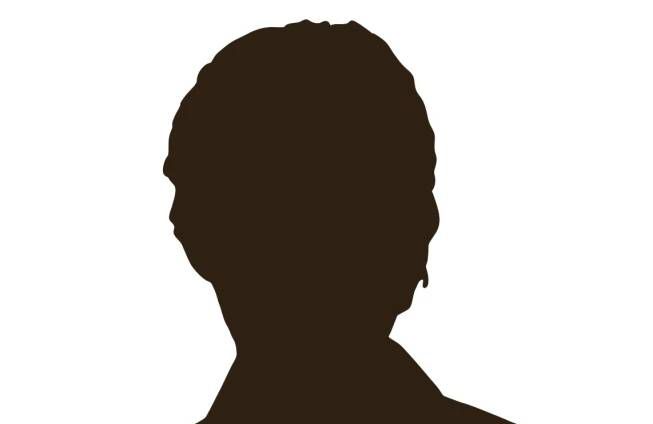 昨天高氏还在赞美女性、母亲在正义的斗争中和儿子并肩战斗，而且，一旦需要，还能代替儿子去战斗。